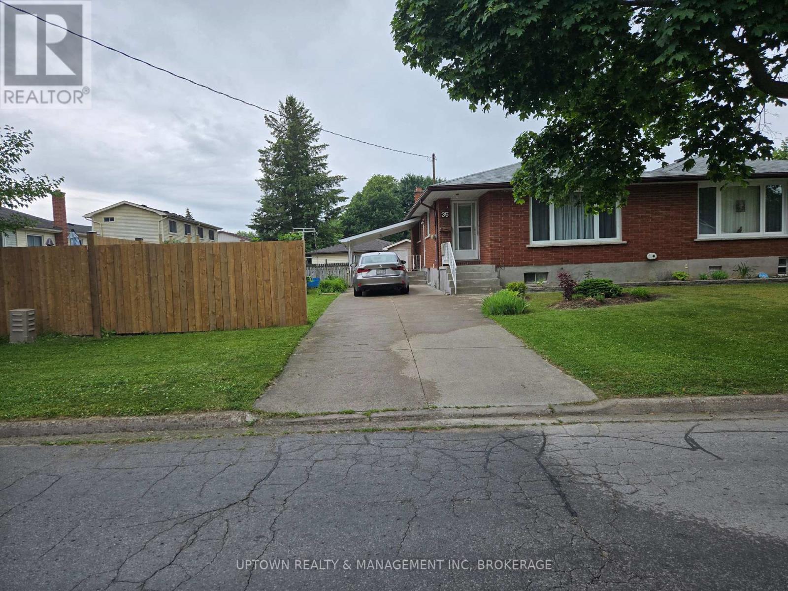 35 Allan Dr, St. Catharines Fairview, ON L2N 6H3