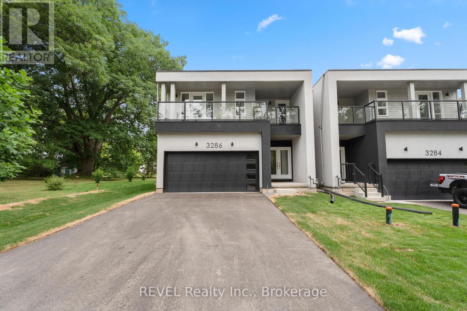3286 Parker Ave, Fort Erie, ON L0S 1N0