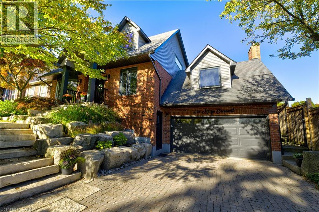 6 Mays Cres, Hamilton, ON L8B 0G4