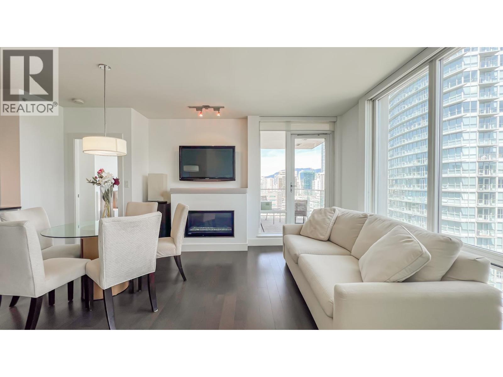565 Smithe Street Unit 2004, Vancouver, BC V6B 0E4
