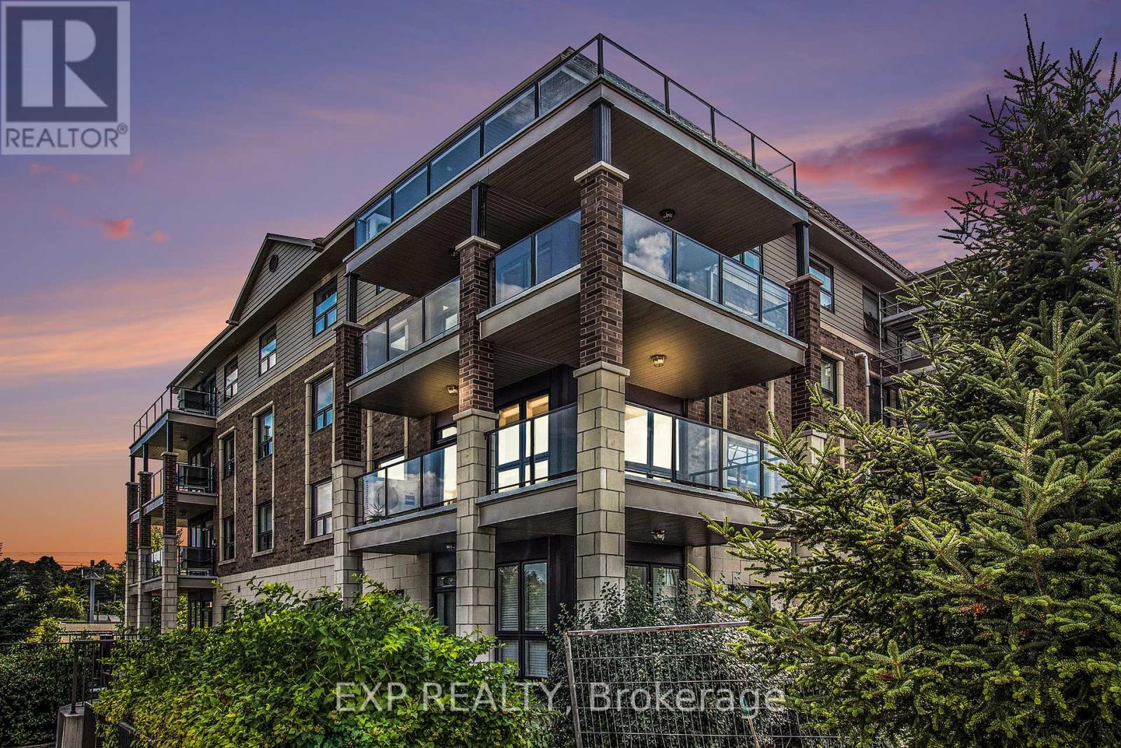 202 120 Prestige Cir, Ottawa, ON K4A 1B4