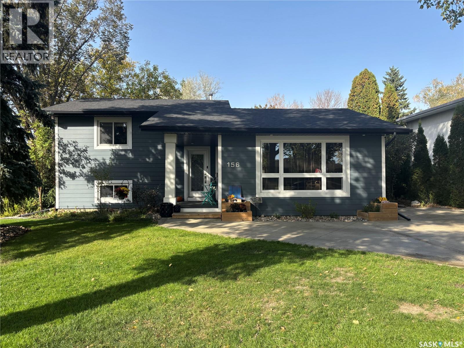 156 Tremaine Ave, Regina, SK S4R 6S5