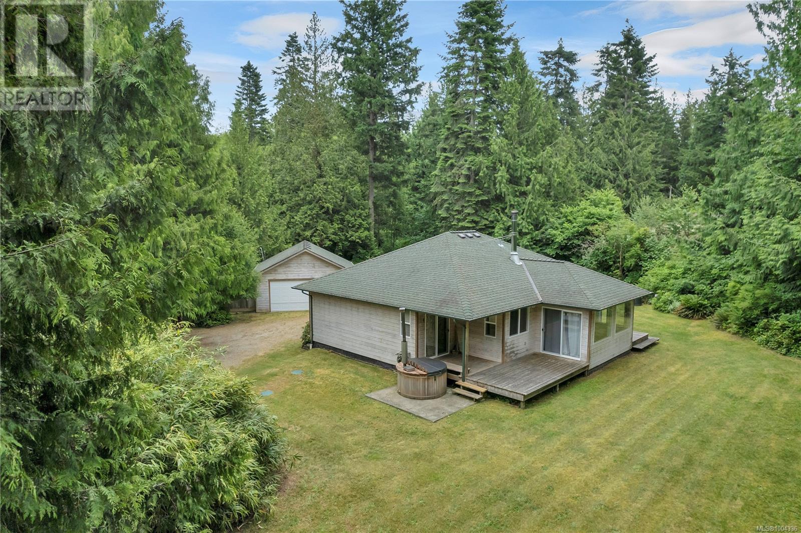 1531 Schooner Rd, Quadra Island, BC V0P 1H0