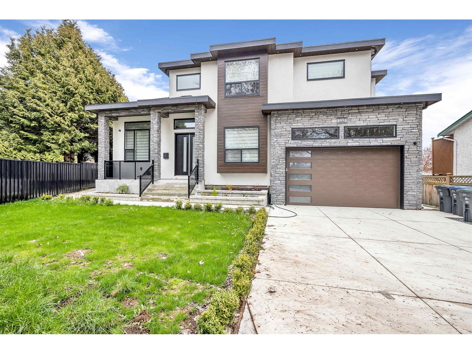 139 Street Unit 8958 #a, Surrey, BC V3V 7G5