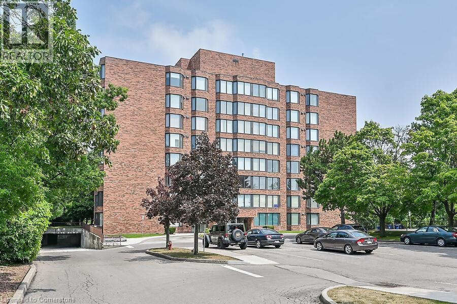 200 Limeridge Road W Unit 703, Hamilton, ON L9C 7M7