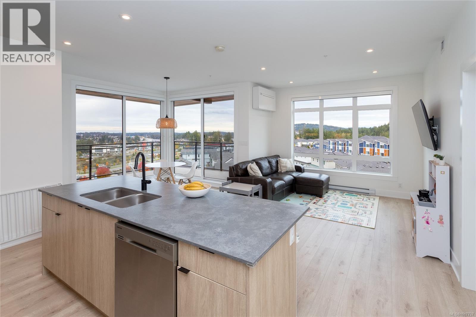 1110 Samar Cres Unit 314 Cres, Langford, BC V9B 7B2