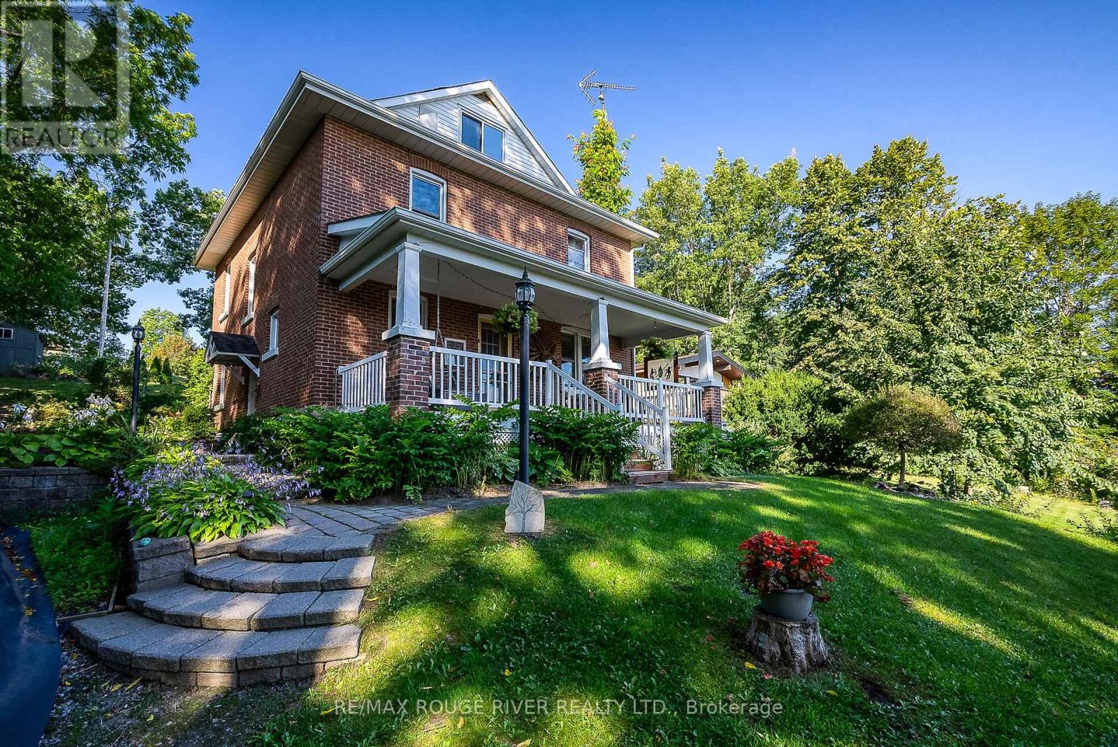 5242 Burnham St N, Hamilton, ON K0K 2E0