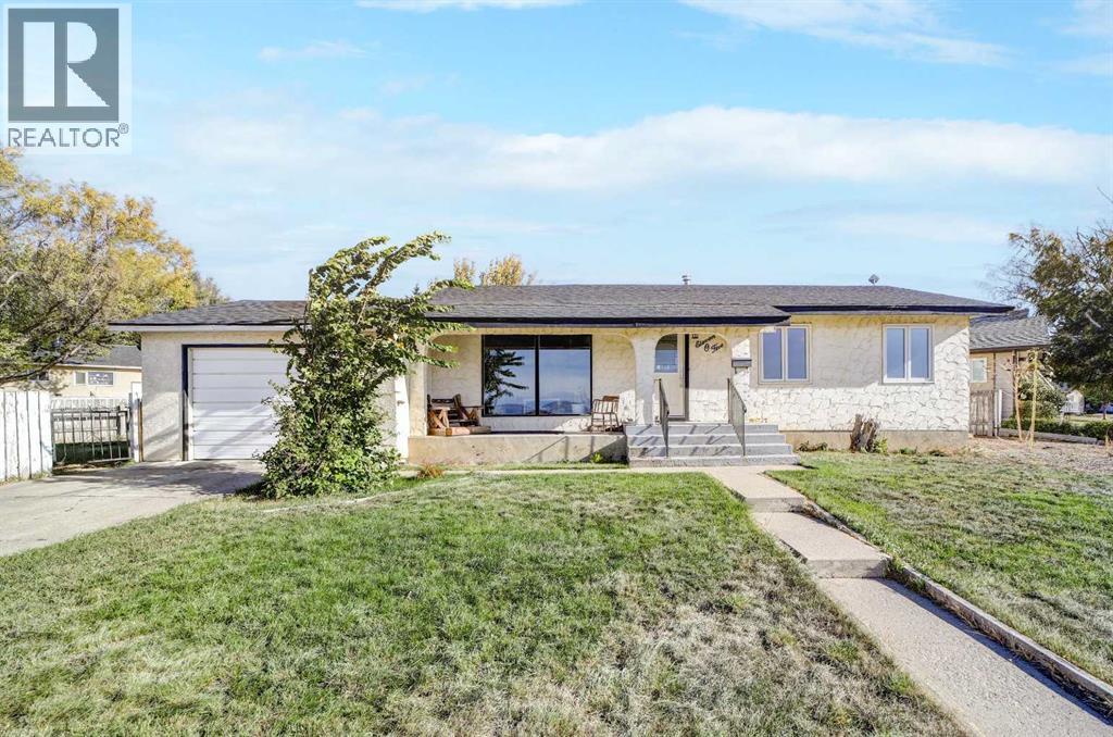 1105 Ventura Road N Rd N, Lethbridge, AB T1H 1X4