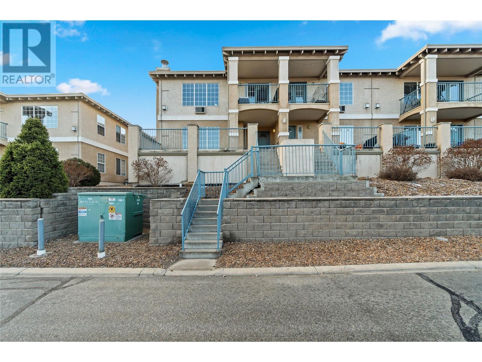 875 Sahali Terrace Unit 305, Kamloops, BC V2C 6W8