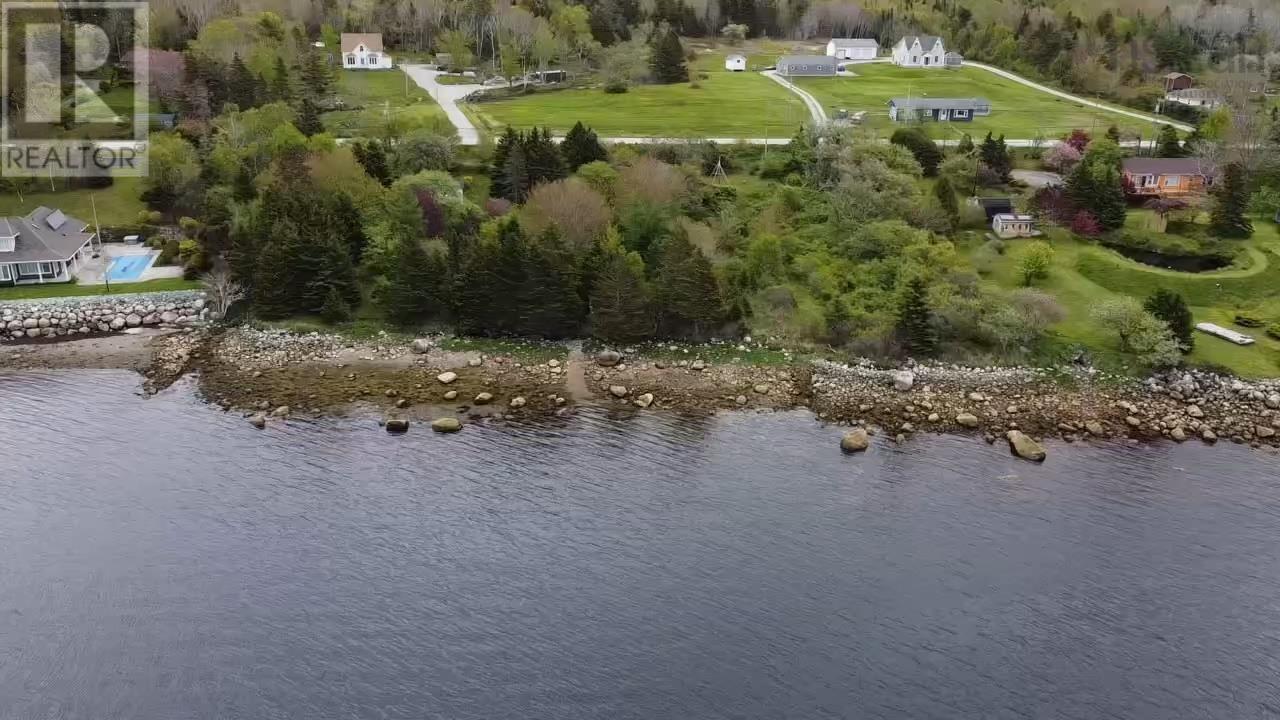 964 Sandy Point Rd, Shelburne, NS B0T 1W0