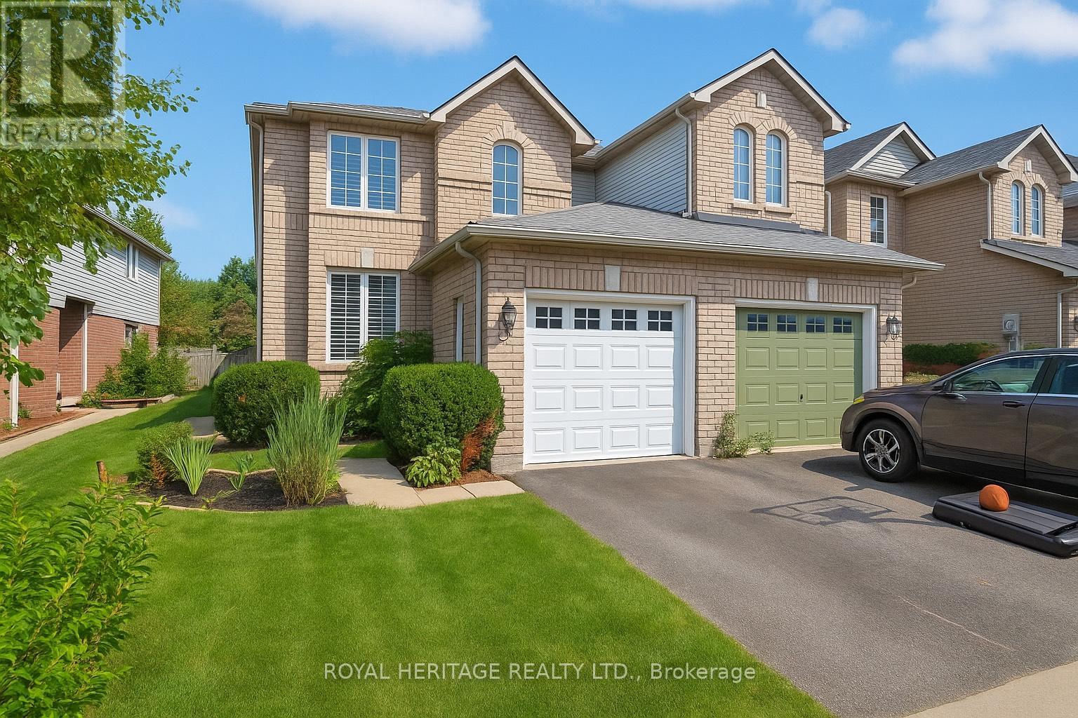 337 Ferndale Dr S, Barrie, ON L4N 9Y6