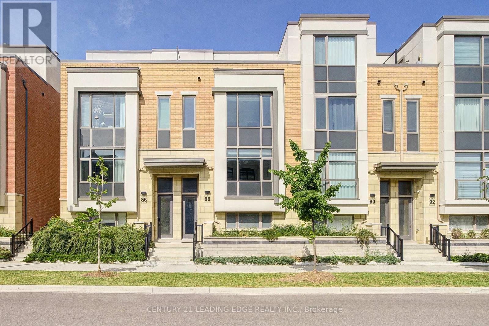 88 William Saville St, Markham, ON L3R 9S3