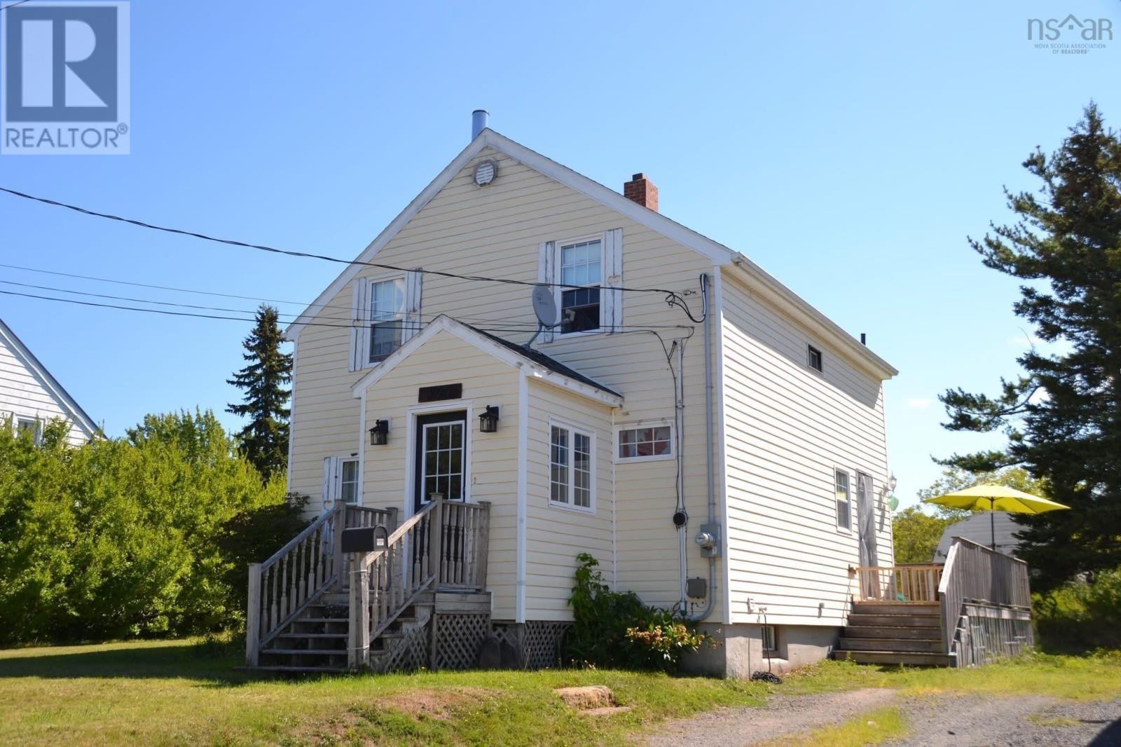 397 Shelburne St, New Glasgow, NS B2H 3K7