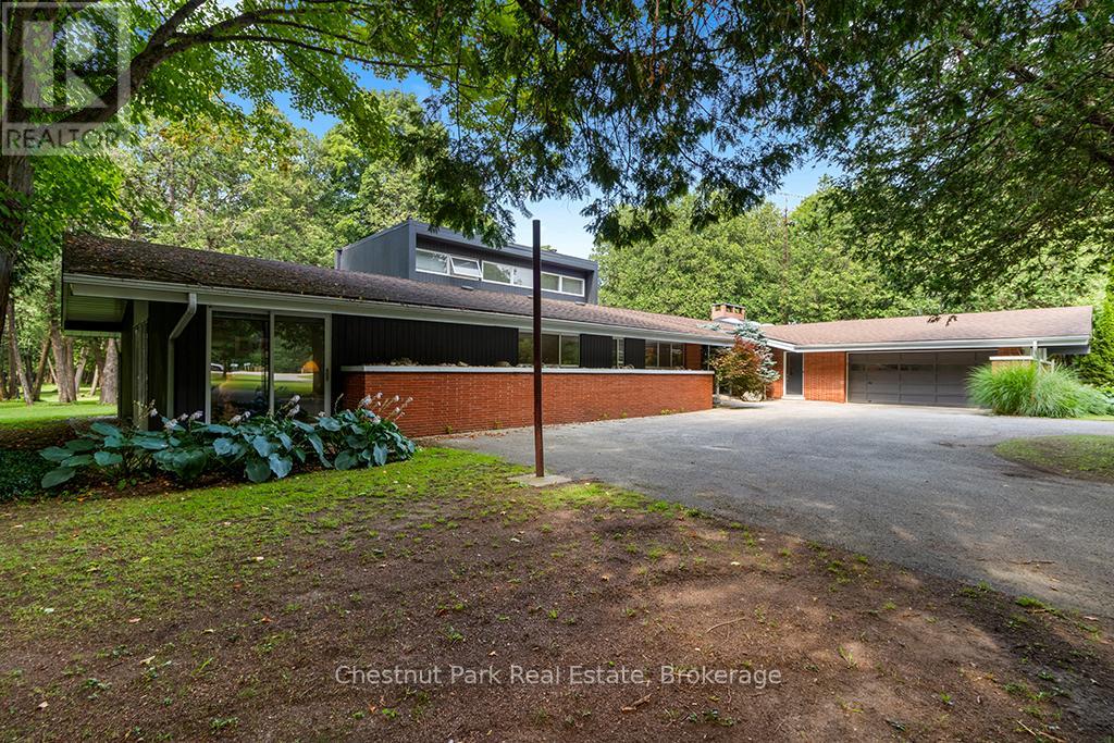 403123 Grey Road 4 Rd, West Grey, ON N0G 1R0