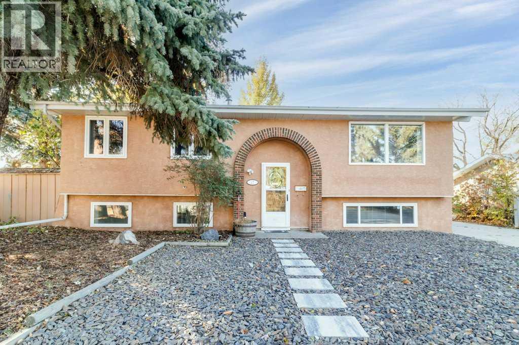 47 Martin Close, Red Deer, AB T4N 5J8