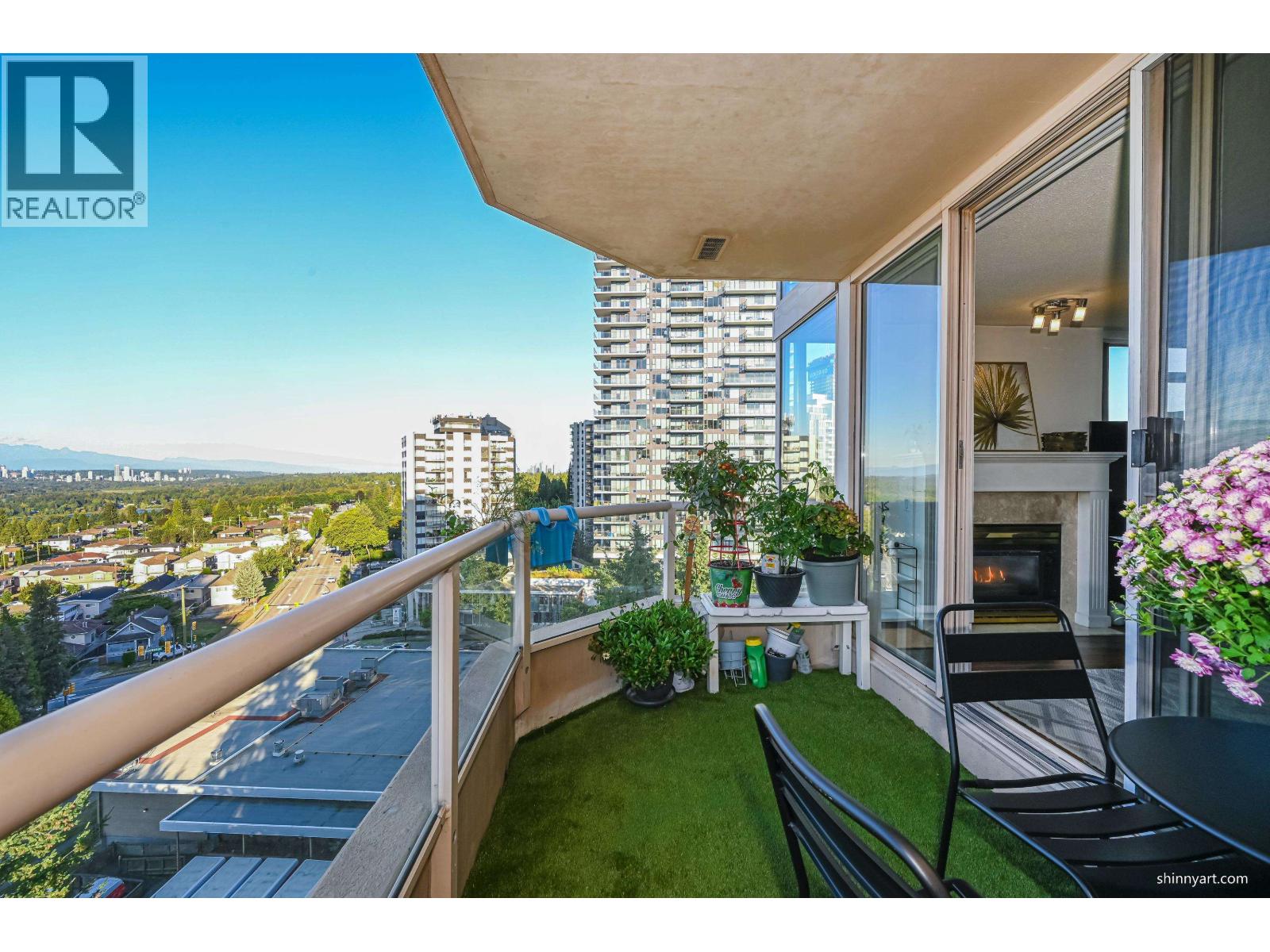 4689 Hazel Street Unit 1101, Burnaby, BC V5H 4R6