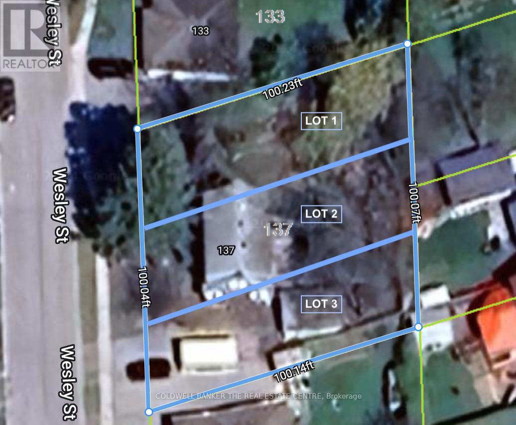 137 Wesley St, Newmarket, ON L3Y 3N9