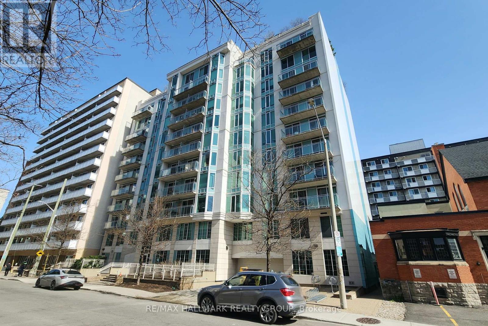 209 138 Somerset St W, Ottawa, ON K2P 0A3