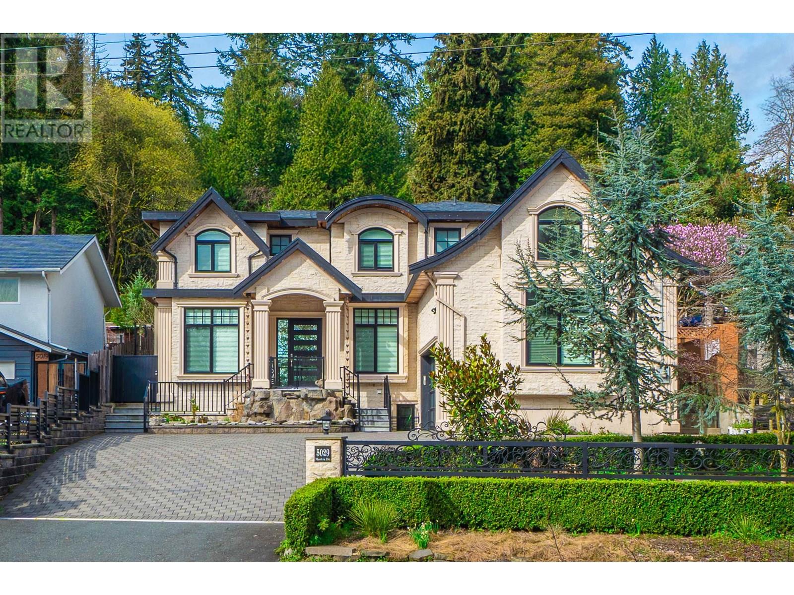5029 Marine Dr, Burnaby, BC V5J 3G5