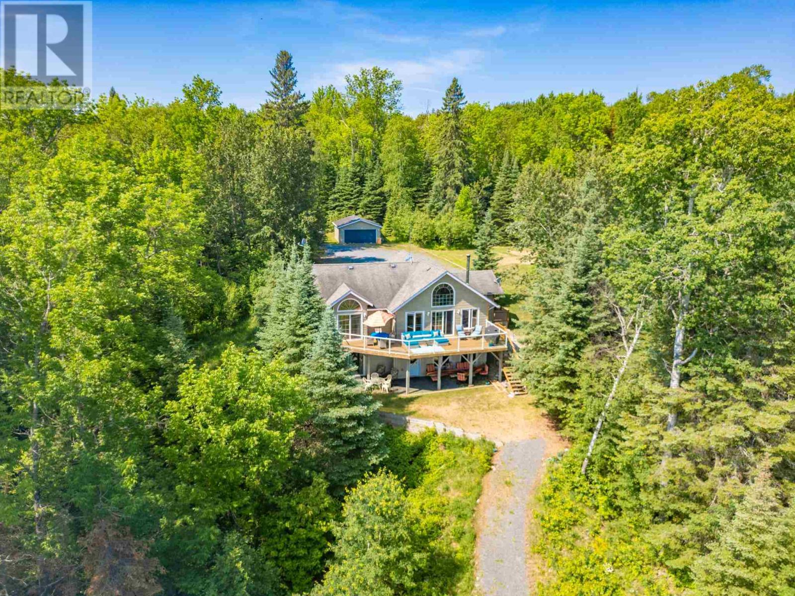 2-35 Poplar Bay, Kenora, ON P0X 1C0