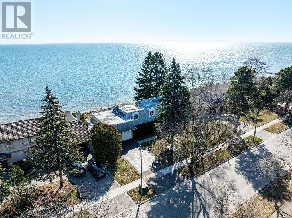 1460 Watersedge Rd, Mississauga, ON L5J 1A4