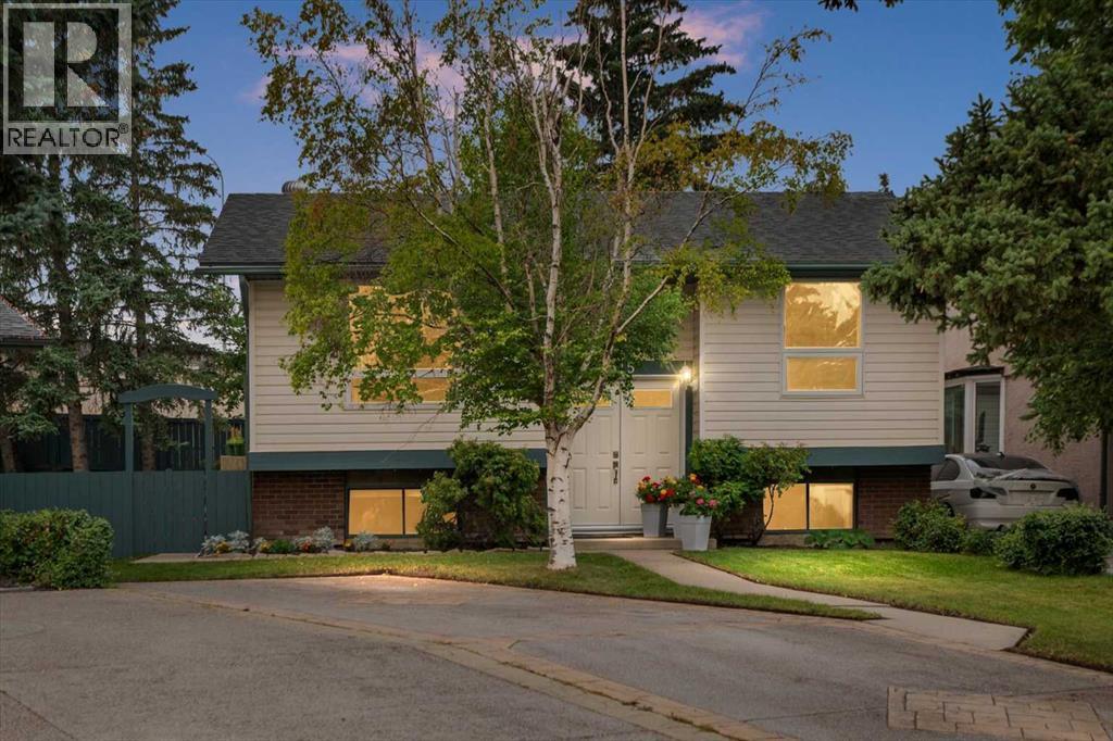 515 Ranchview Pl NW, Calgary, AB T3G 1B4