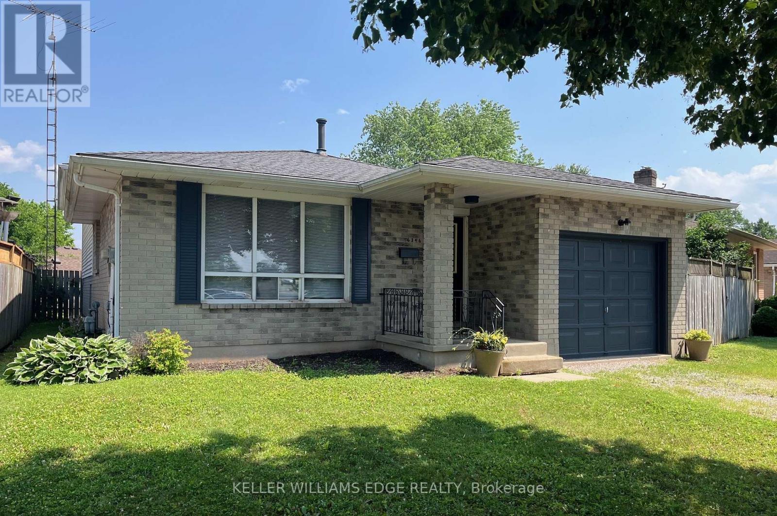 6346 Charnwood Ave, Niagara Falls, ON L2H 2K7