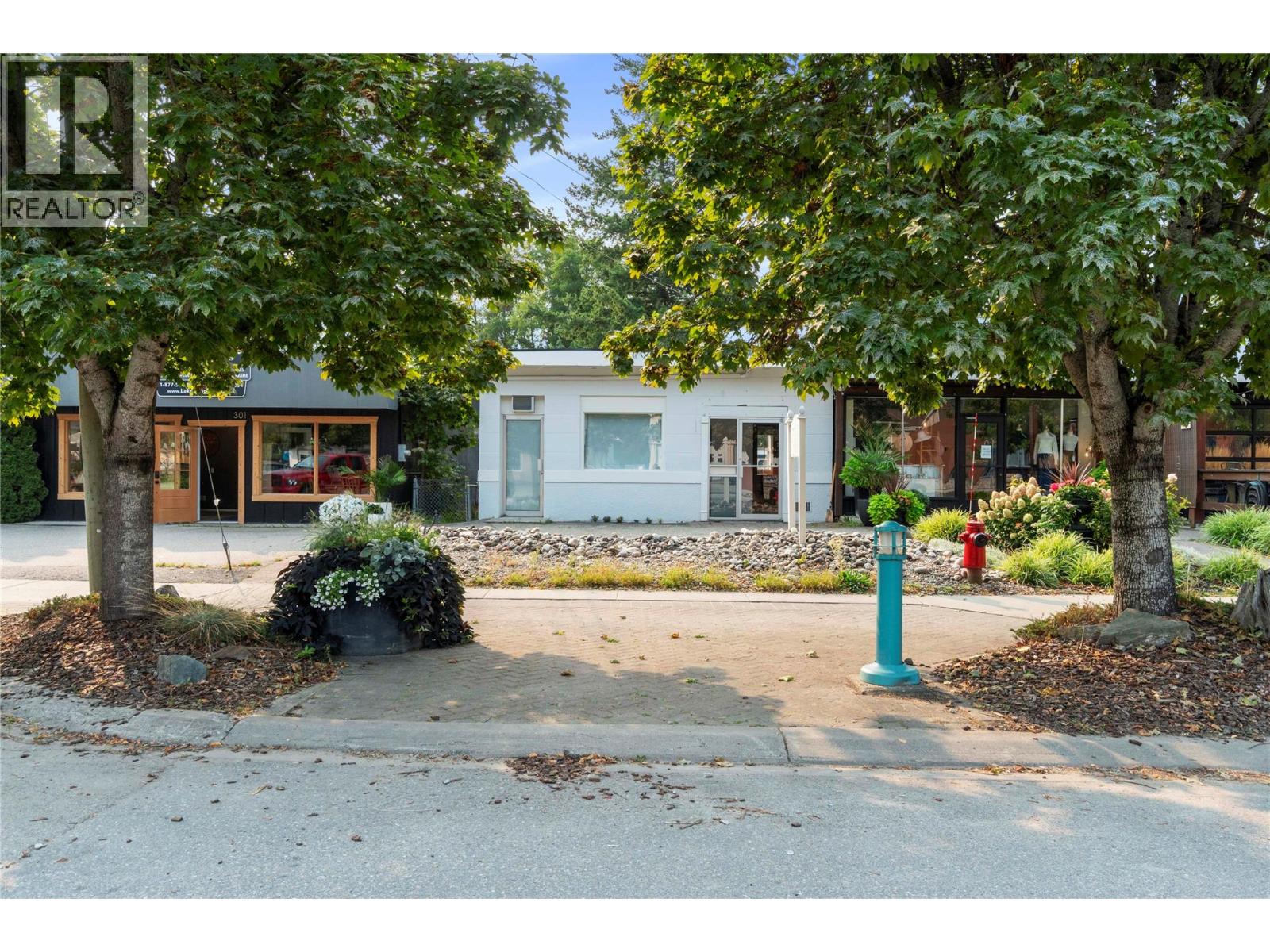 225 Main St, Sicamous, BC V0E 2V1