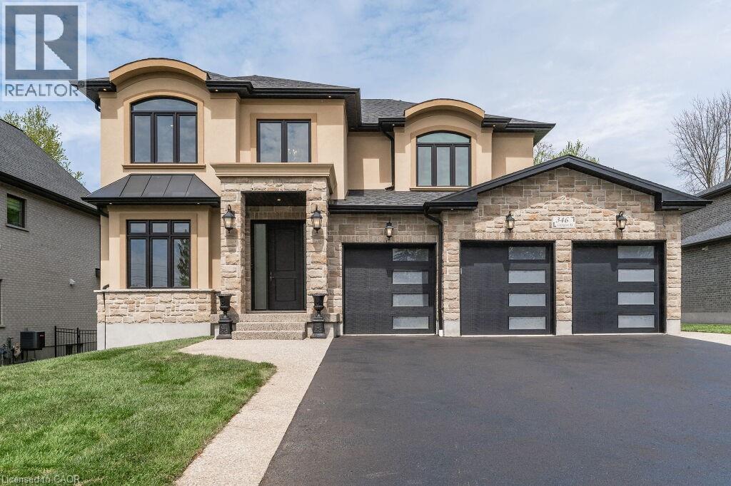 346 Lexington Rd, Waterloo, ON N2K 1X2