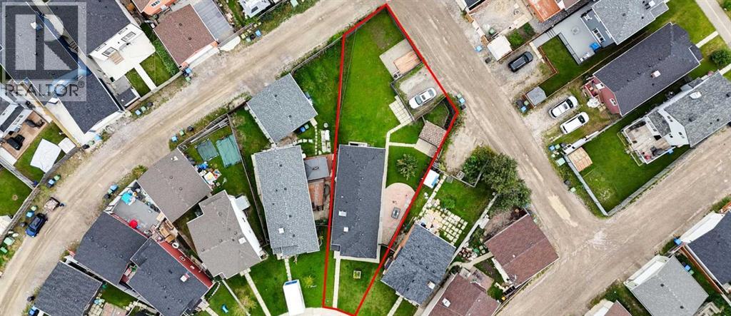 235 Saddlemead Rd NE, Calgary, AB T3J 4J4