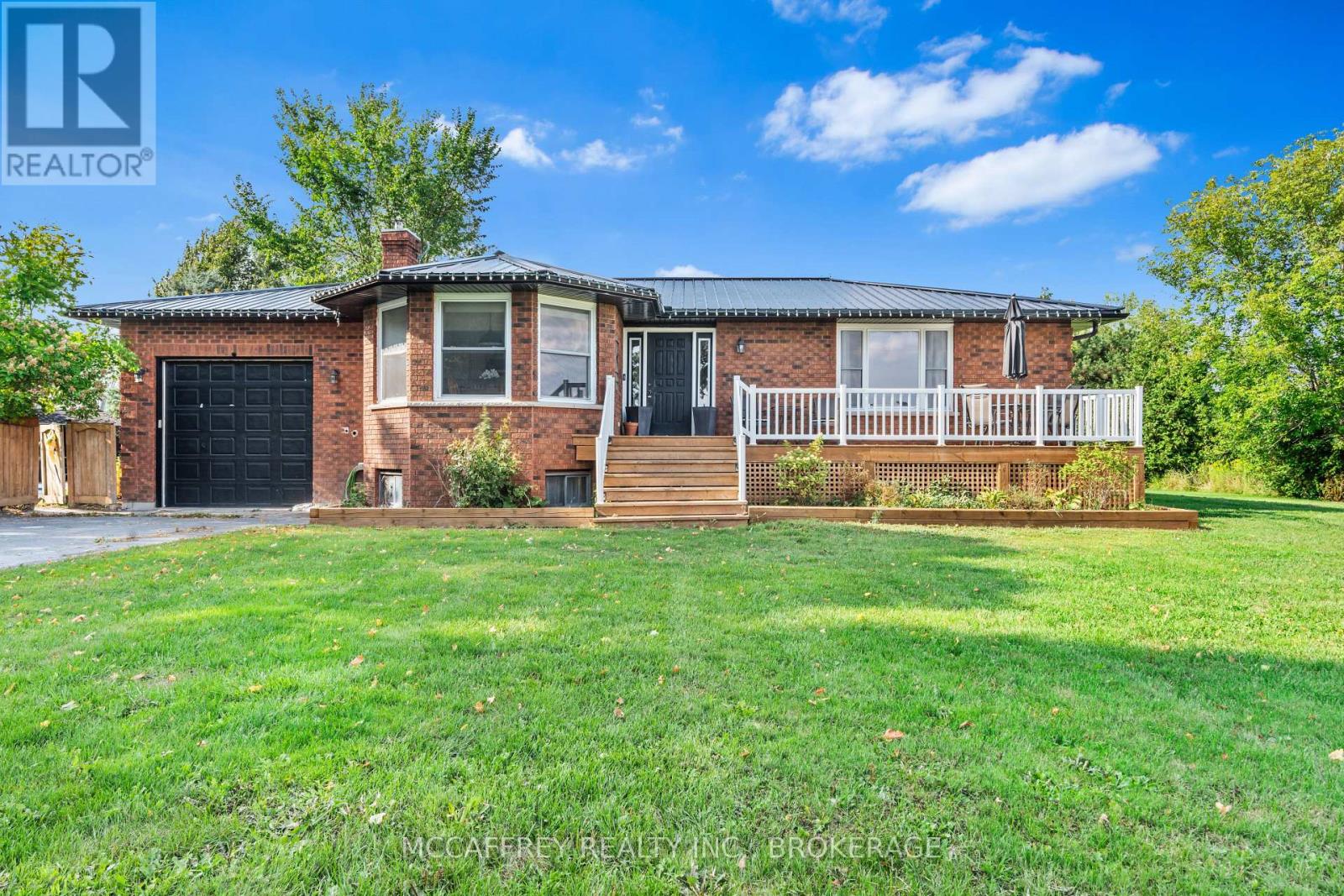 2055 Switzerville Rd, Loyalist, ON K7R 3K9