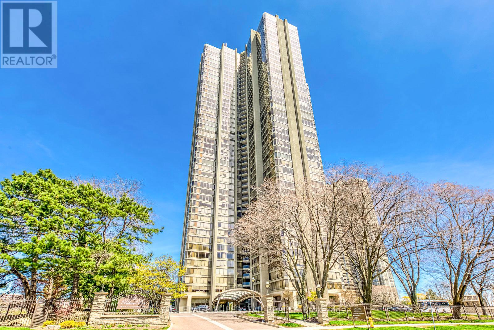 2011 2045 Lakeshore Blvd W, Toronto, ON M8V 2Z6