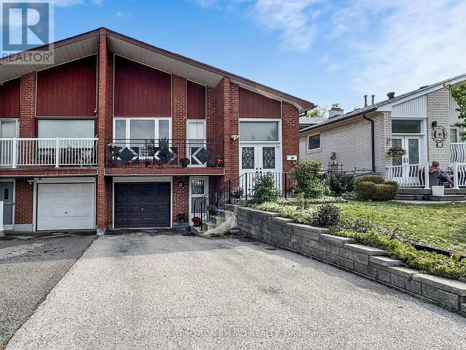 37 Warfield Dr, Toronto, ON M2J 3S4