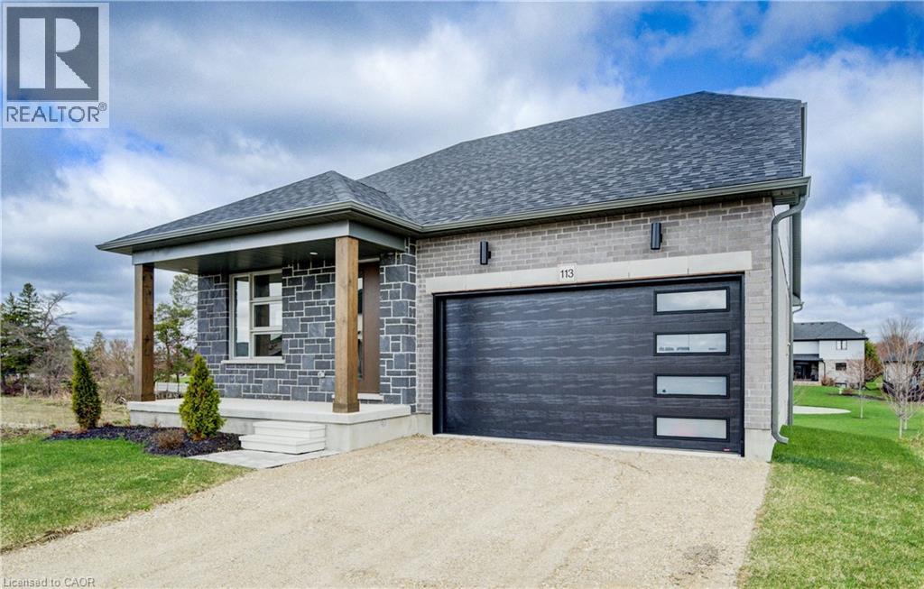 113 Bean St, Harriston, ON N0G 1Z0