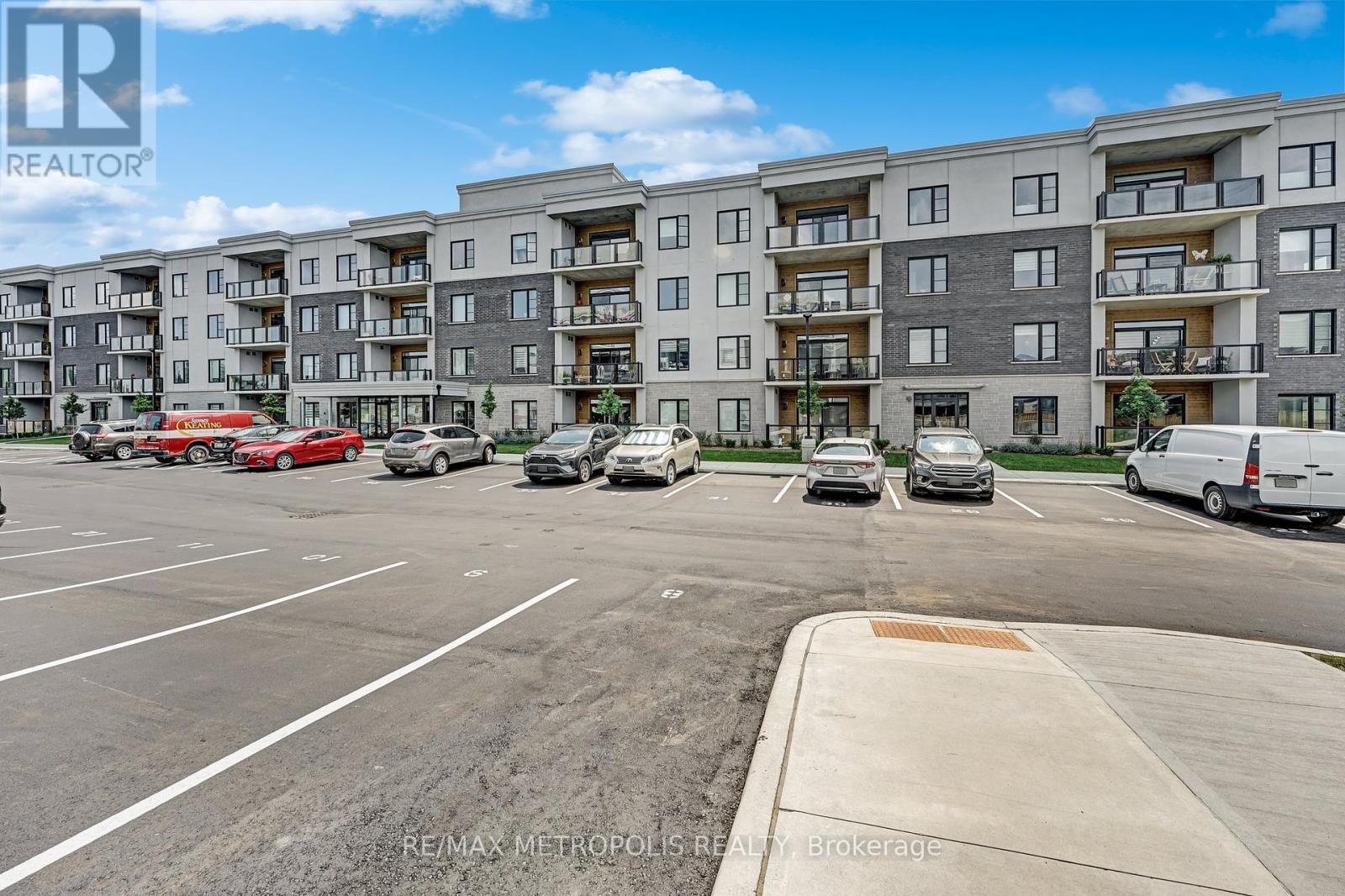 99 Farley Rd #b, Centre Wellington Fergus, ON N1M 0J9