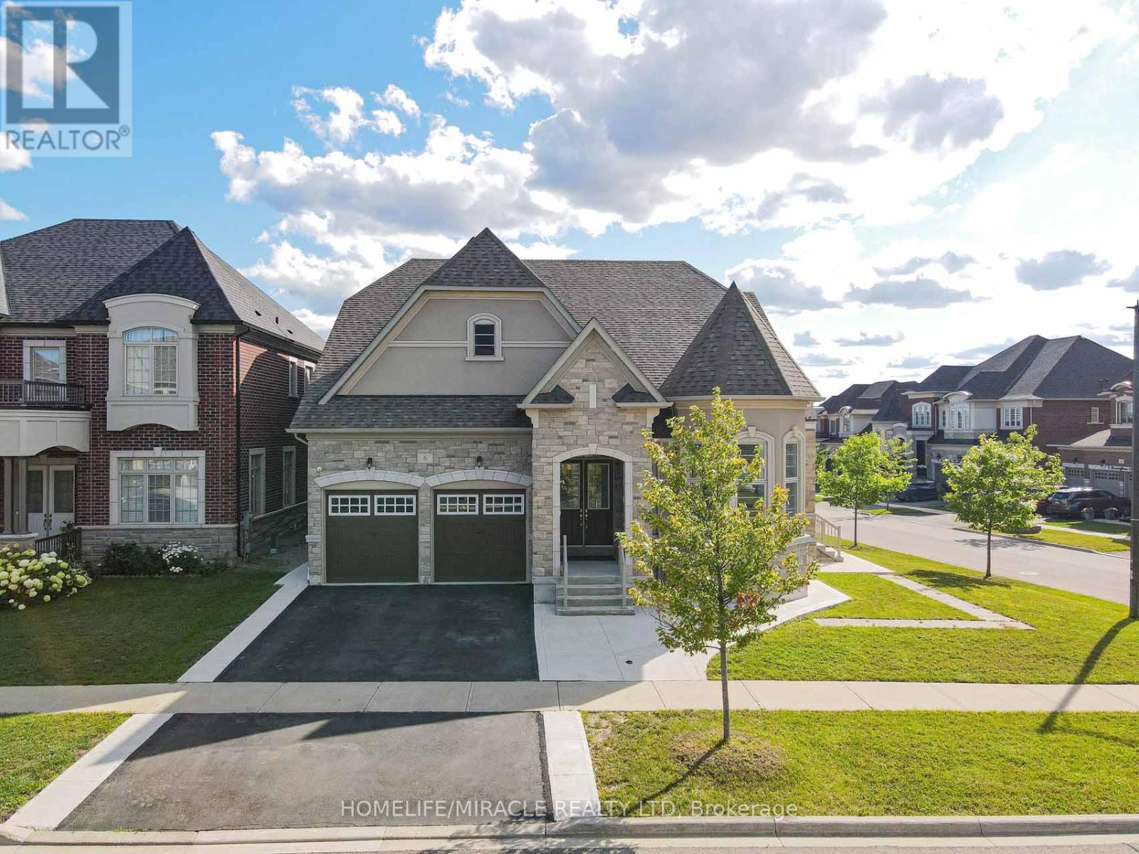 6 Belladonna Cir, Brampton, ON L6P 4B7