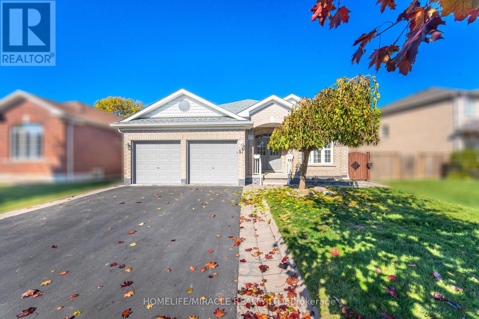 57 Bronze Cres, Bradford West Gwillimbury, ON L3Z 0B1