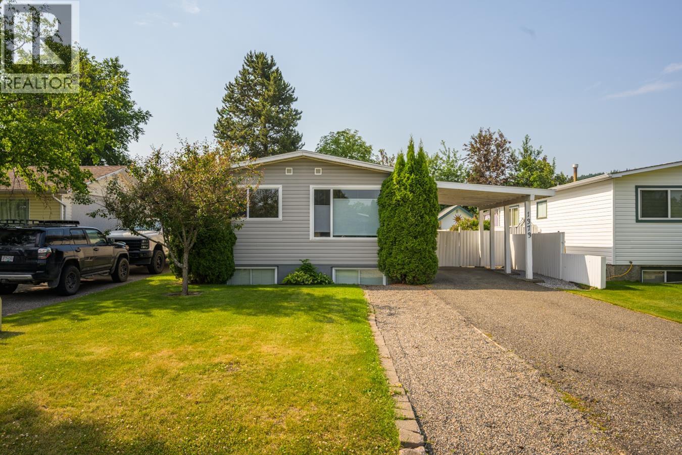 1373 Genevieve Cres, Prince George, BC V2M 4K5