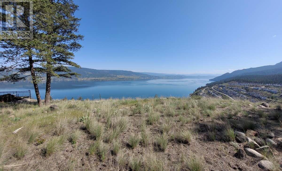 7185 Dunwaters Rd, Kelowna, BC V1Z 3W5