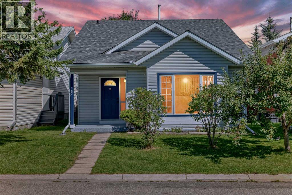 183 Applefield Close SE, Calgary, AB T2A 7P8