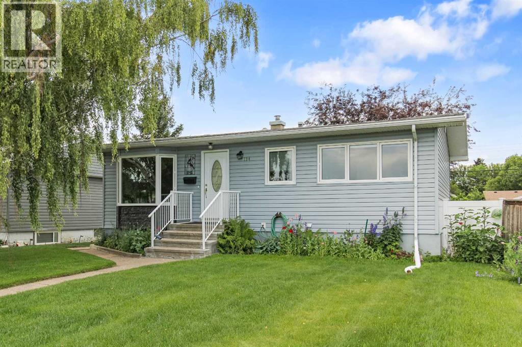 10 Street N Unit 734, Lethbridge, AB T1H 2E3