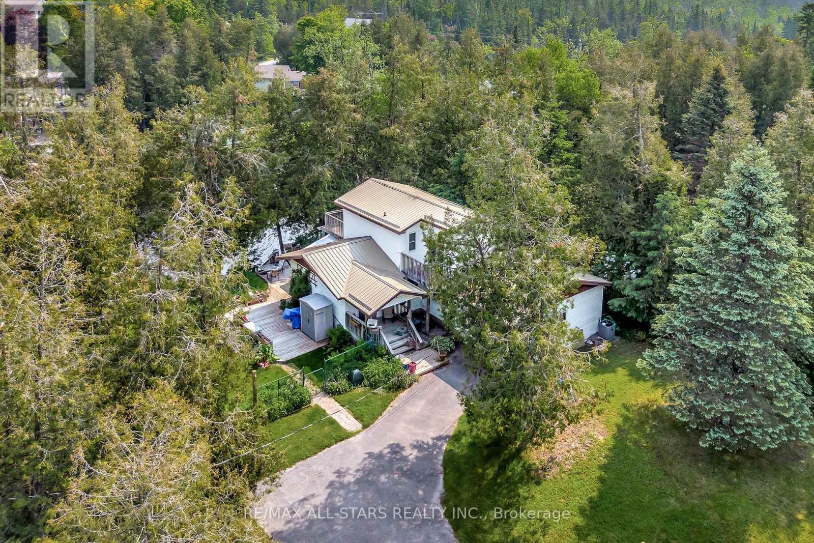 14 Wychwood Dr E, Kawartha Lakes, ON K0M 1N0