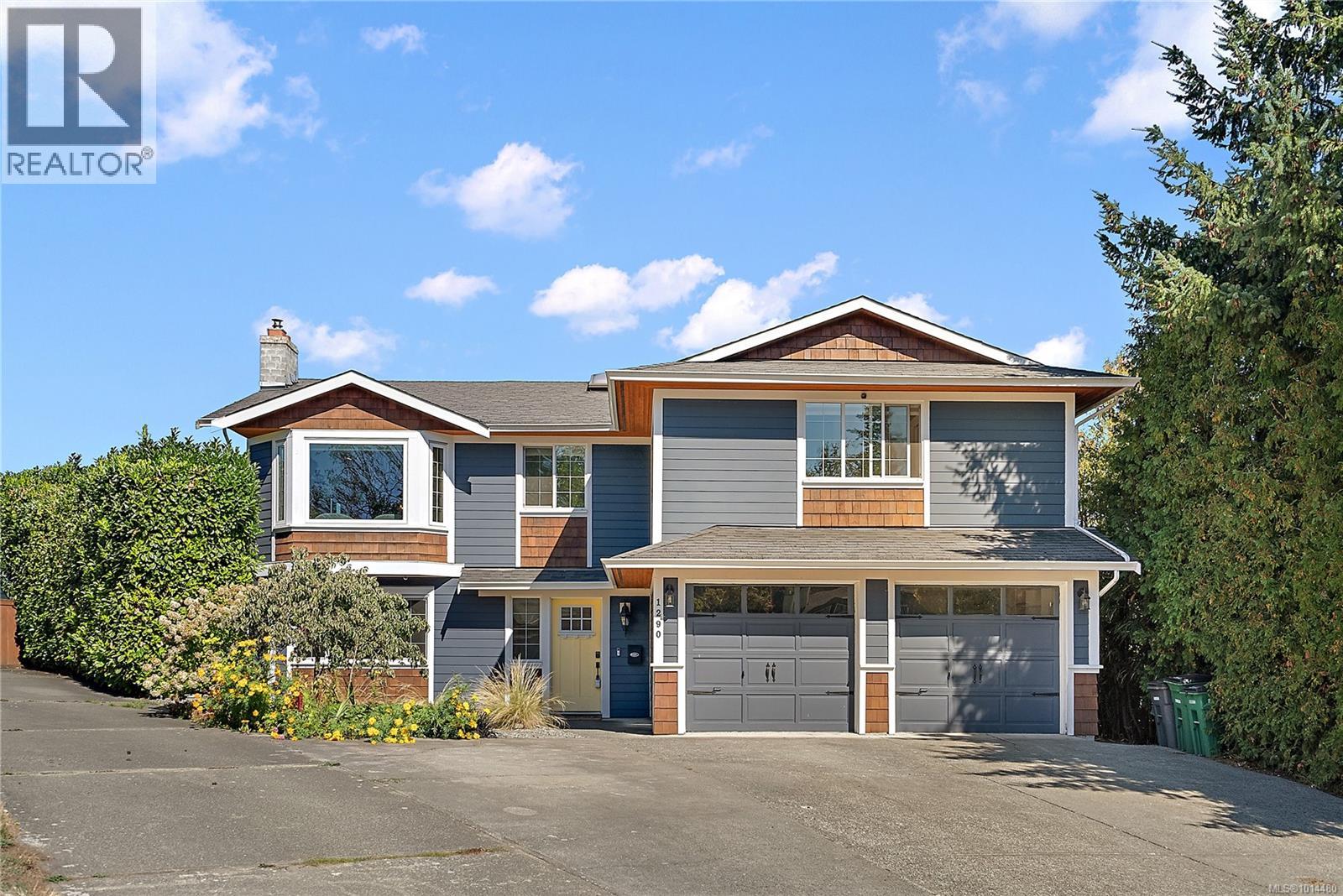 1290 Lidgate Crt Ct, Saanich, BC L1L 1L1