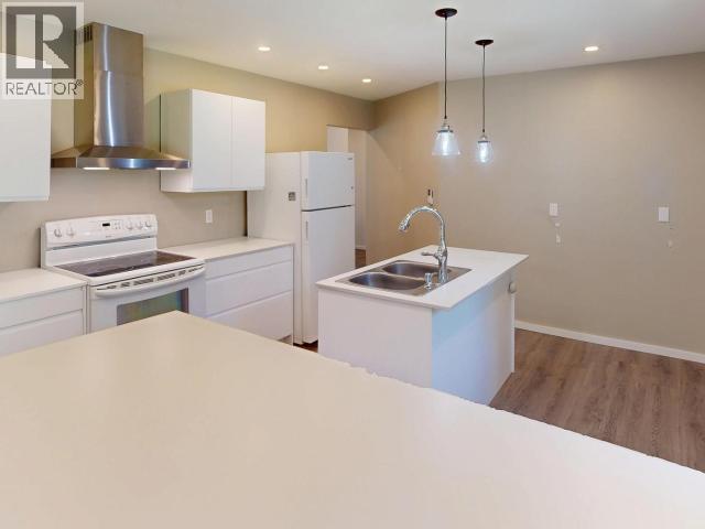 7349 Wilde Rd, Powell River, BC V8A 0C5