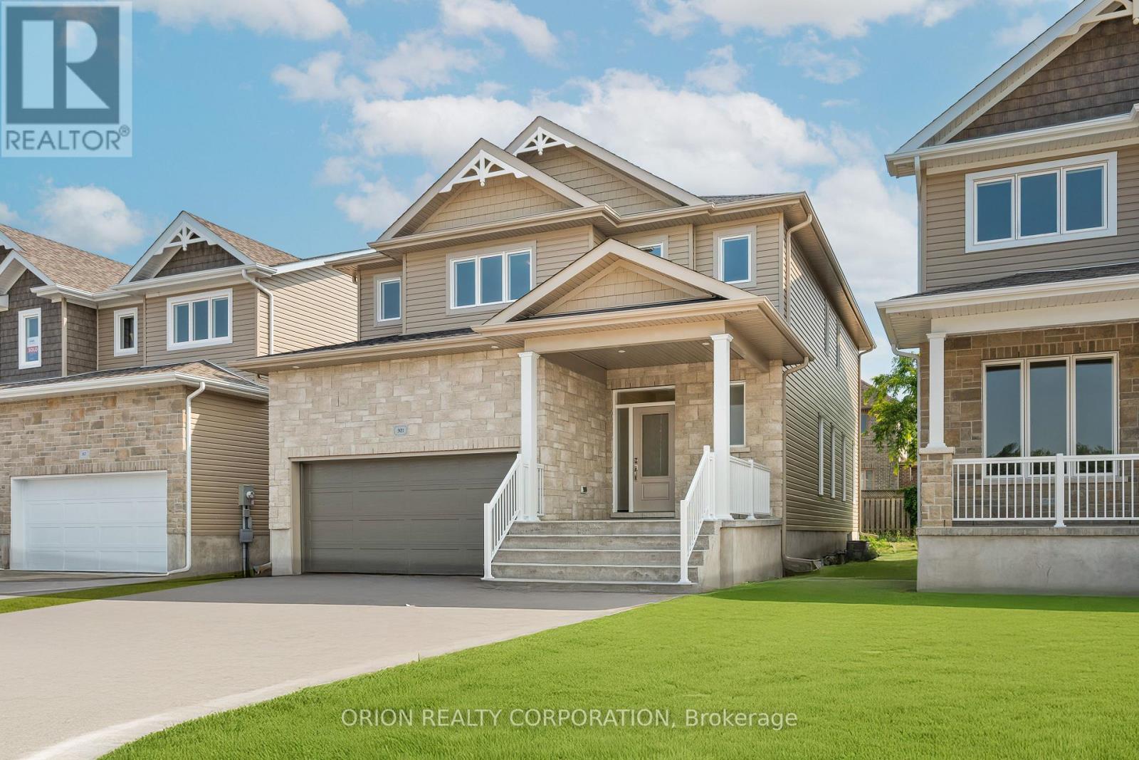 921 Goodwin Dr, Kingston, ON K7P 0P7