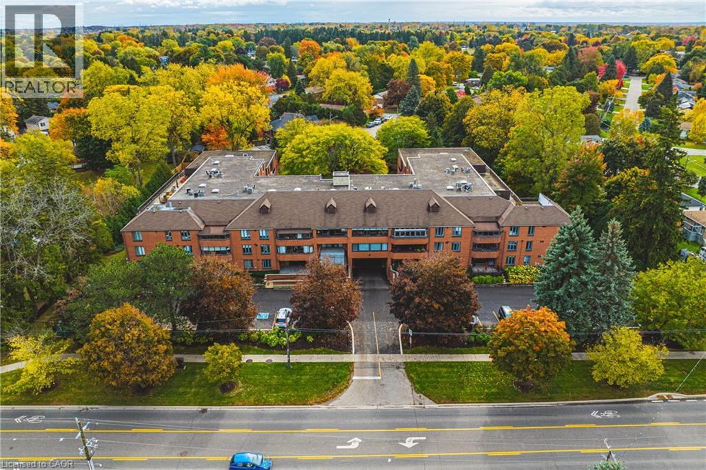 150 Wilson Street W Unit 215, Ancaster, ON L8R 1E2