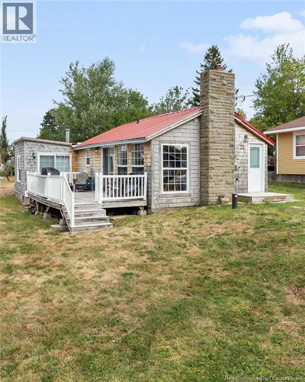 23 Sunset Ln, Shediac, NB E4P 5H2