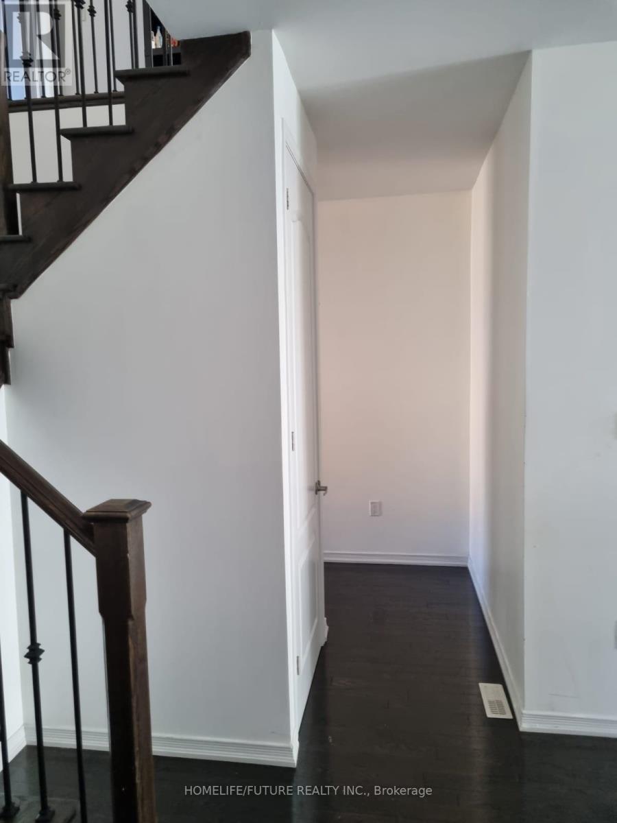 1965 Jans Blvd, Innisfil, ON L9S 5A5