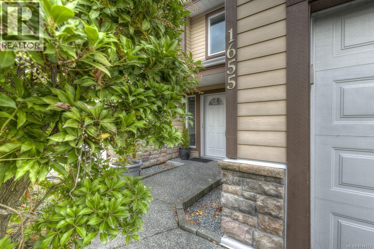 1655 Creekside Dr, Nanaimo, BC V9V 5V8