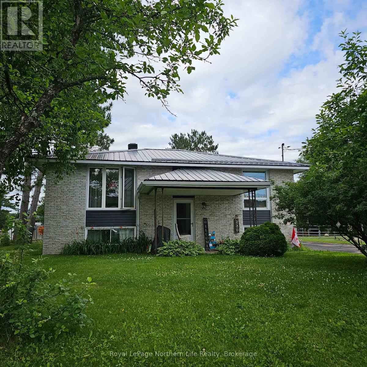 230 10th Street, Mattawa, ON P0H 1V0